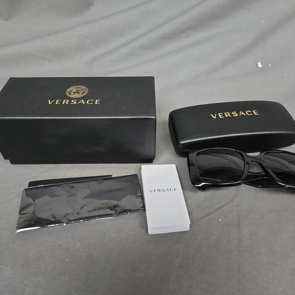 BOXED AND CASED VERSACE RECTANGLE ACETATE SUNGLASSES