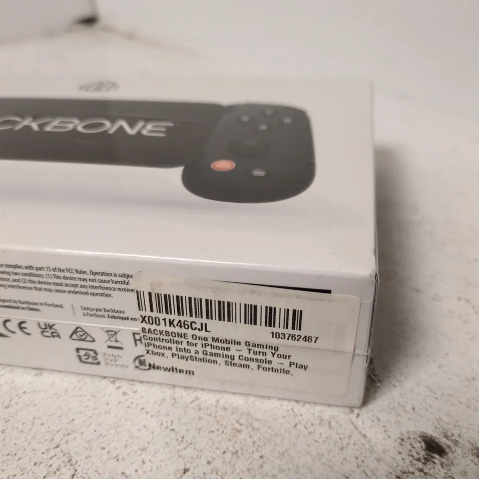 BACKBONE ONE MOBILE GAMING CONTROLLER – FOR IPHONE (BOXED)