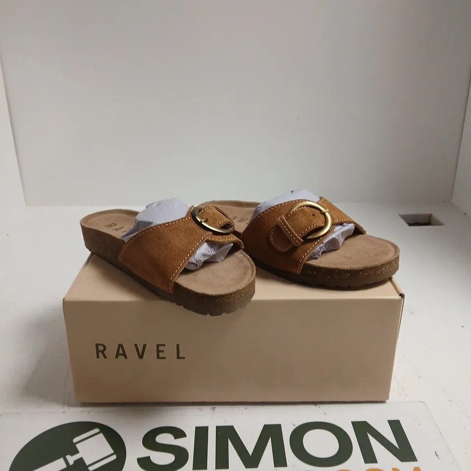 BOXED RAVEL TAN SUEDE SALTON SANDAL SIZE 3 