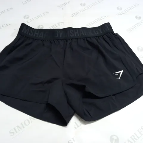 GYMSHARK BLACK TRAINING SHORTS - M