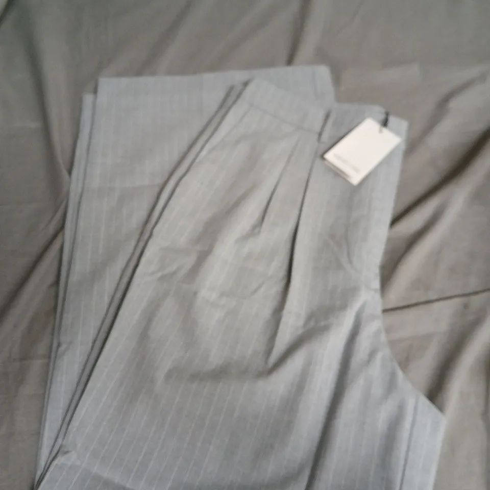 NOBODY'S CHILD TAILORED PINSTRIPE TROUSERS – UK 14