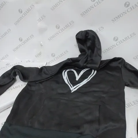 BLACK HOODIE WITH WHITE HEART SIZE L