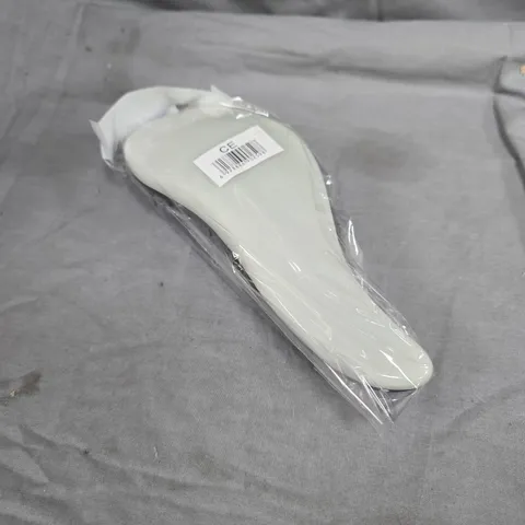 APPROXIMATELY 150 PLASTIC HAIRBRUSHES IN GREY/BLACK