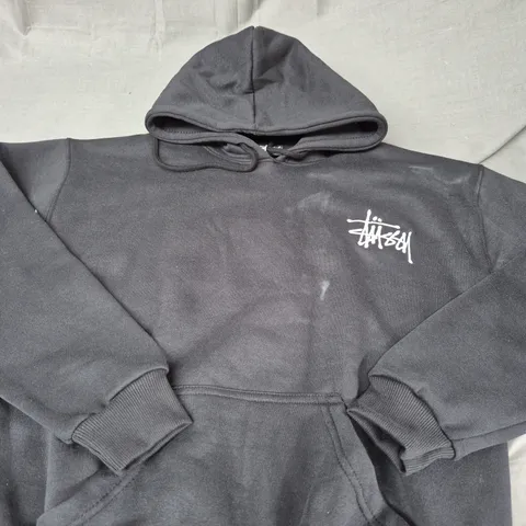 STUSSY LOGO OVER HEAD HOODIE - SIZE M 