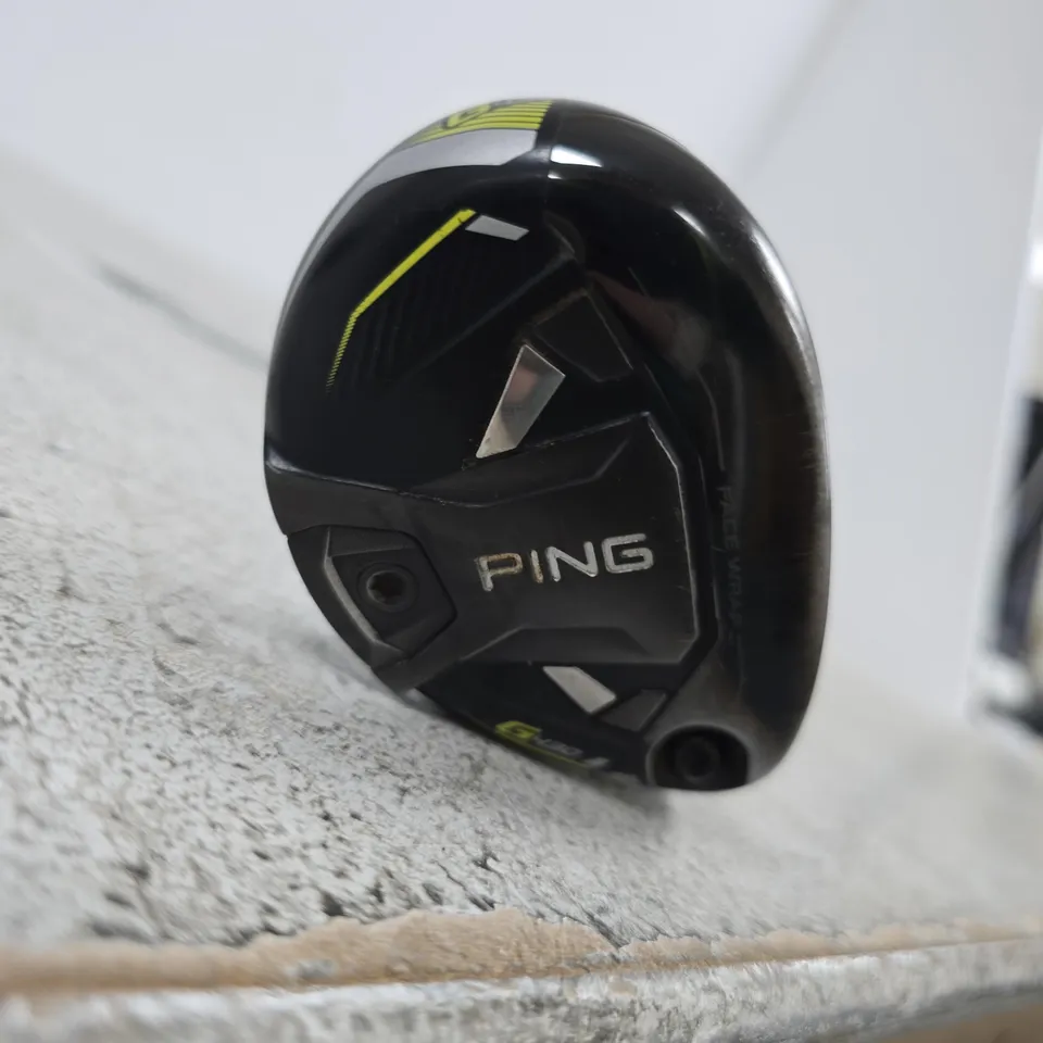 GOLF CLUBS SET INCLUDING PING G30 DRIVER AND IRONS WITH GOLF PRIDE GRIPS