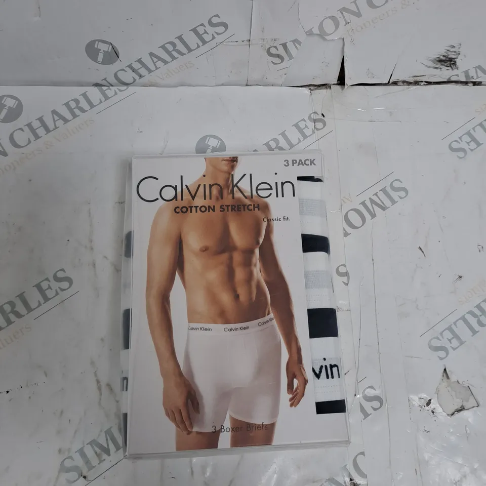 PACK OF 3 CALVIN KLEIN BOXERS BLACK - LARGE 