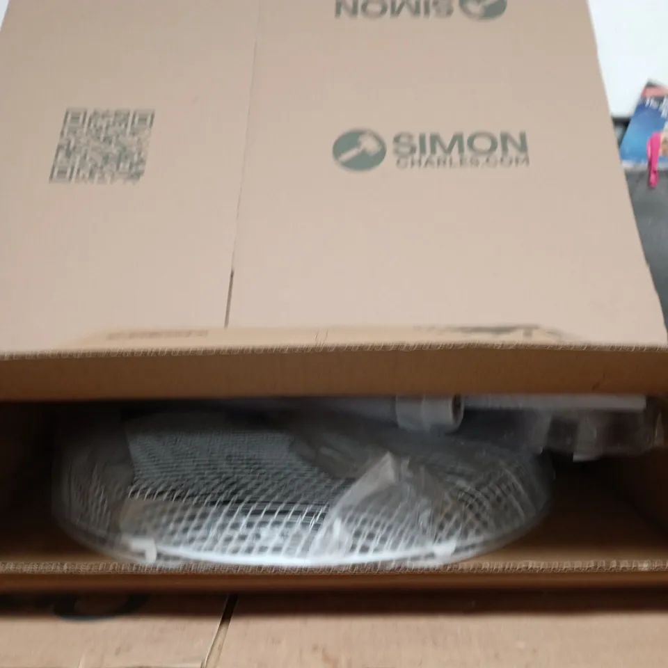 16IN PEDESTAL FAN – WHITE, MODEL FS40-91R (BOXED)