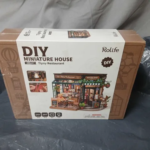 ROLIFE DIY MINIATURE HOUSE KIT – TIPSY RESTAURANT (BOXED)