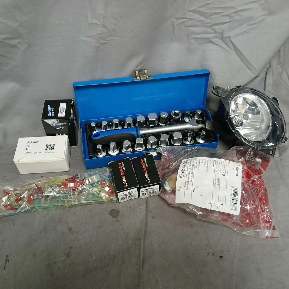 APPROXIMATELY 10 ASSORTED VEHICLE PARTS & ACCESORIES TO INCLUDE HEADLAMP, SOCKET WRENCH, BALL JOINT, ETC