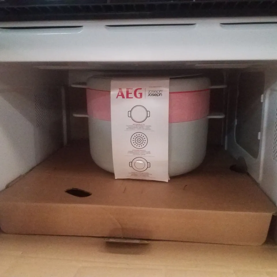 AEG OB6SM261UB BUILT-IN COMPACT SOLO MICROWAVE - BLACK
