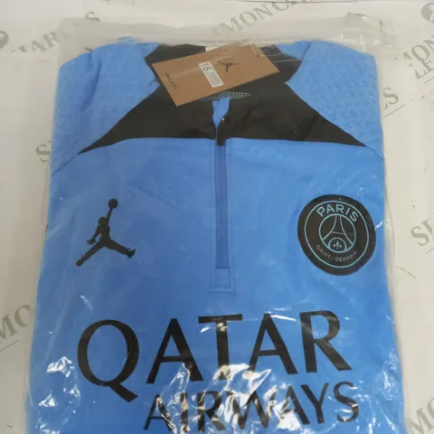 NIKE JORDAN TRAINING TRACKSUIT IN LIGHT BLUE - SIZE 16