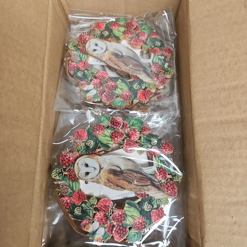 APPROXIMATELY 12 BOXES OF GISELA GRAHAM BARN OWL HANGING DECORATIONS - 24 DECORATIONS PER BOX 