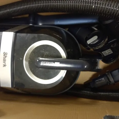 SHARK BAGLESS CYLINDER VACUUM CLEANER