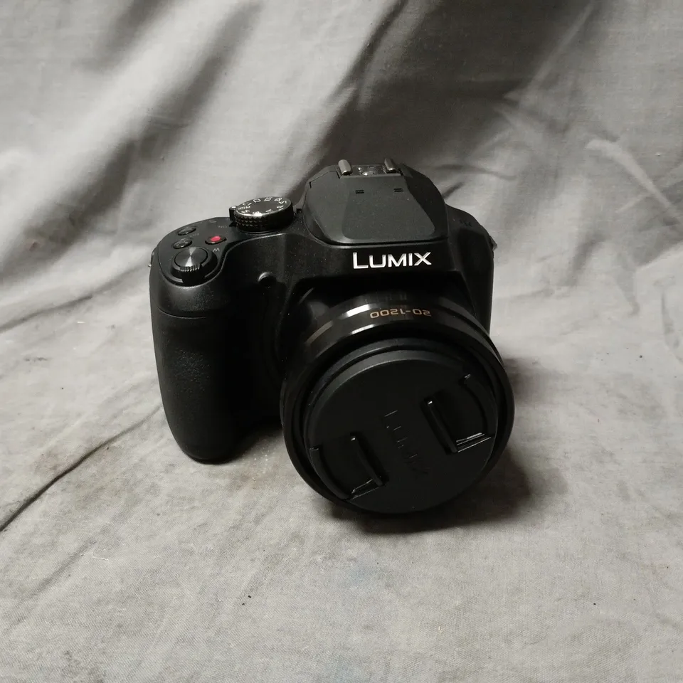 PANASONIC LUMIX DC-FZ82D DIGITAL CAMERA – BOXED