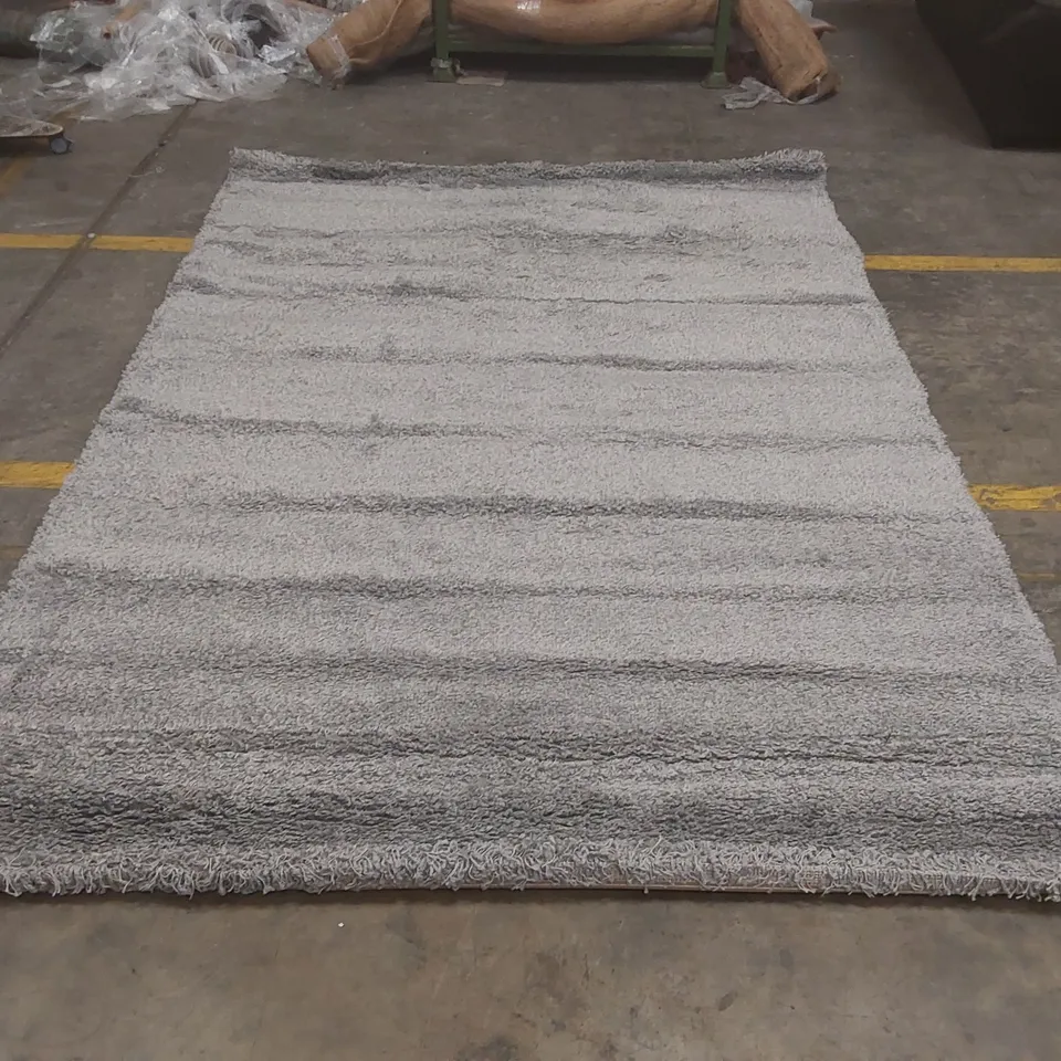 QUALITY DESIGNER AREA RUG - APPROXIMATELY 285 x 200cm