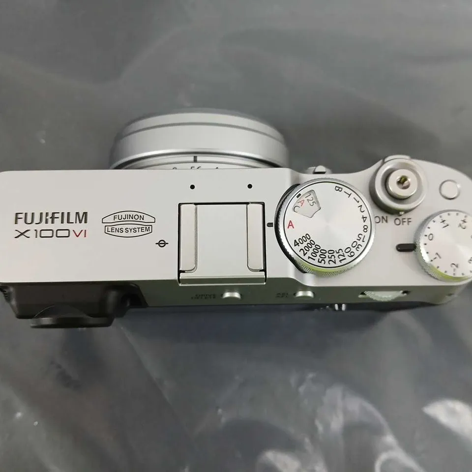 FUJIFILM DIGITAL CAMERA X100 VI