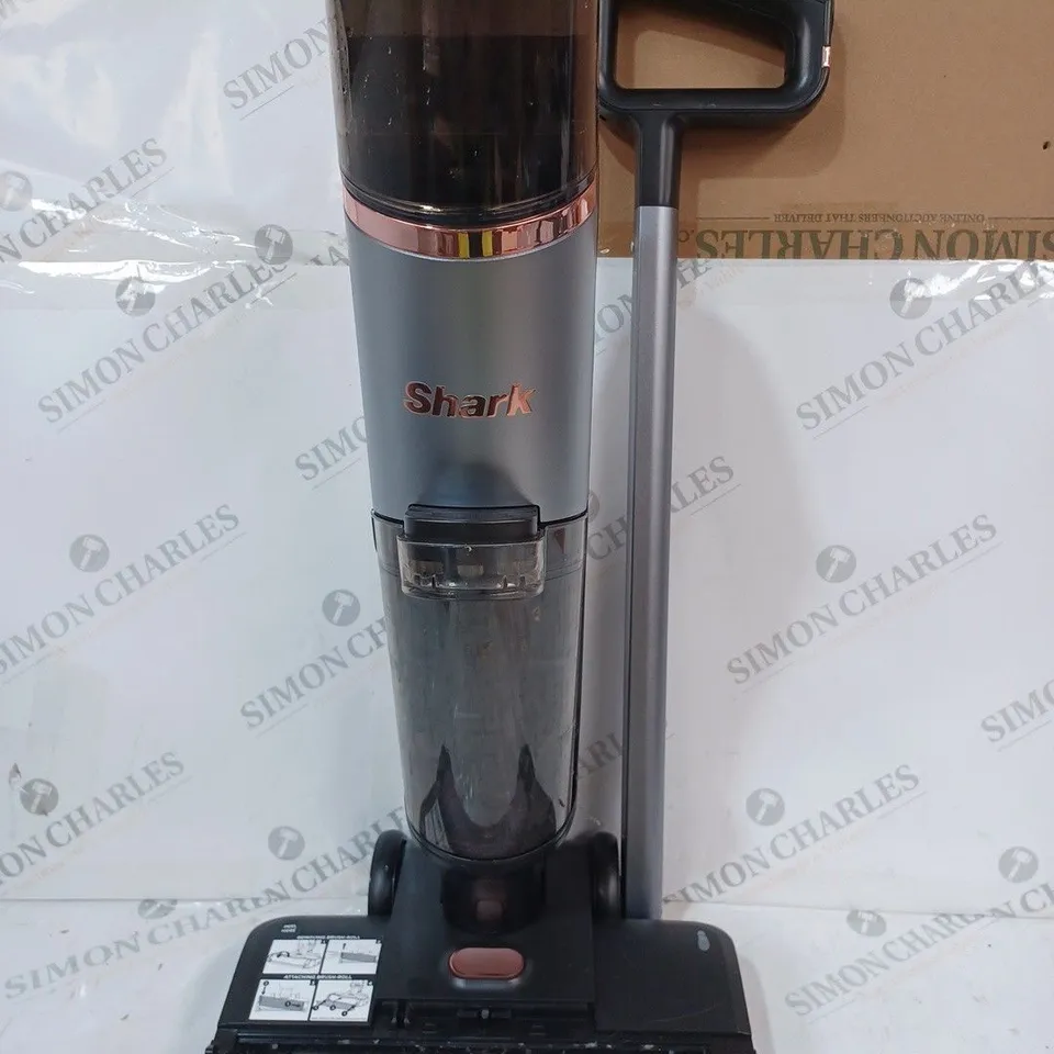 BOXED SHARK HYDROVAC HARD FLOOR WET & DRY CORDLESS CLEANER WD210UK