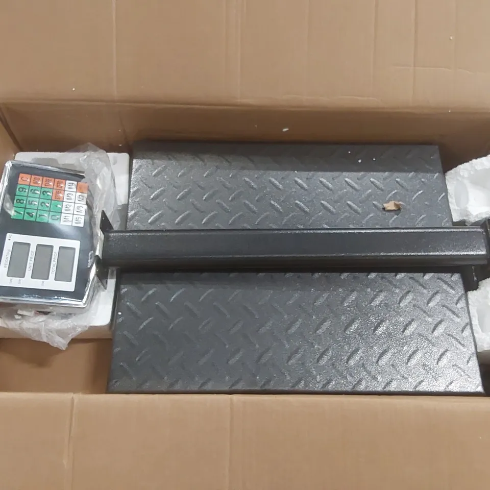 BOXED ELECTRONIC PRICE PLATFORM SCALE