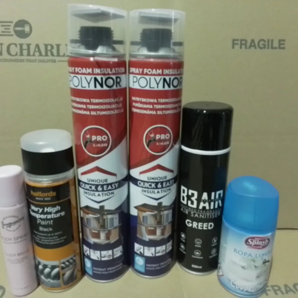 LOT OF 12 ASSORTED AEROSOLS TO INCLUDE POLYNOR FOAM INSULATION, AIR SANITISER AND BLACK PAINT / COLLECTION ONLY