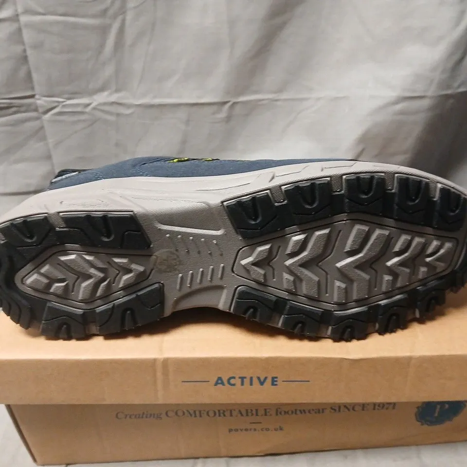 BOXED PAVERS ACTIVE NAVY WALKING SHOES - UK 12