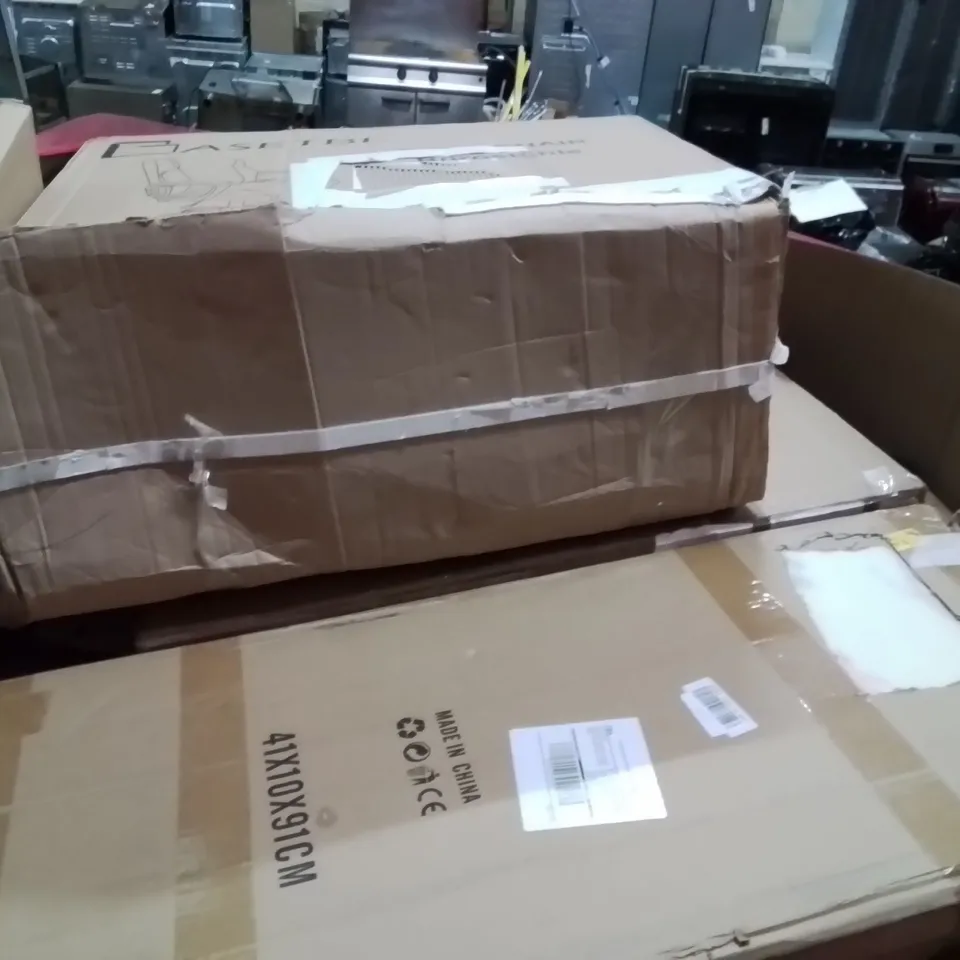 PALLET OF ASSORTED HOUSEHOLD GOODS AND PRODUCTS TO INCLUDE;DESKTOP,AIR COOLER,TENNIS RACKETS