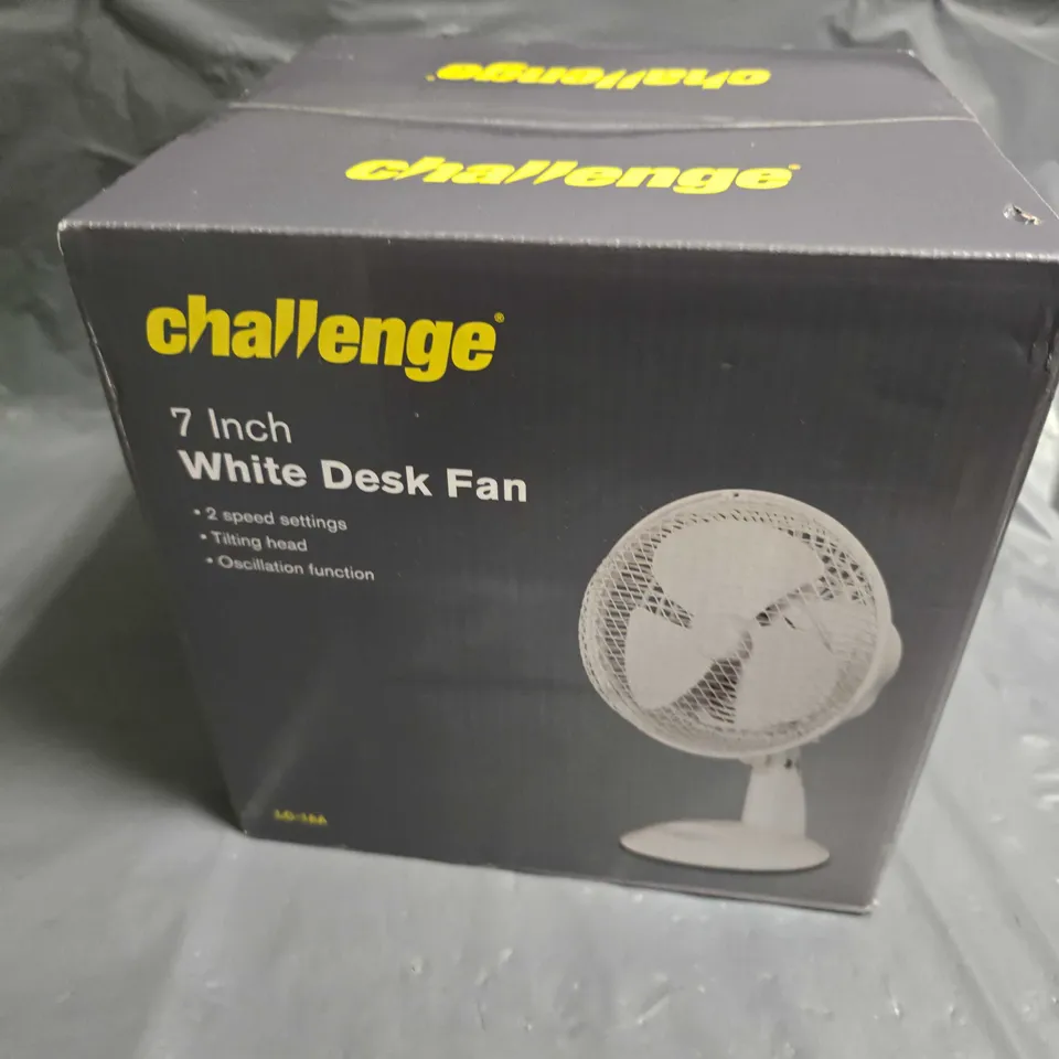 BOXED CHALLENGE 7" WHITE DESK FAN