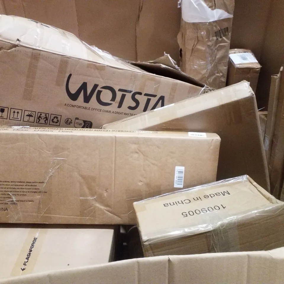 PALLET CONTAINING ASSORTED PRODUCTS INCLUDING VACUUM STAND, FOLDING SHOPPING TROLLEY, SHOWER MIXER WITH KIT, WALL  MOUNTED PULLUP BAR & CURTAIN ROD