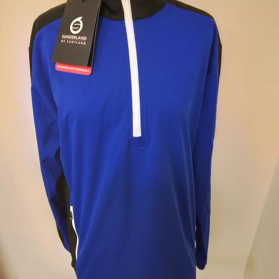 SUNDERLAND OF SCOTLAND SHOWERPROOF WINDSHIRT IN BLUE - SMALL