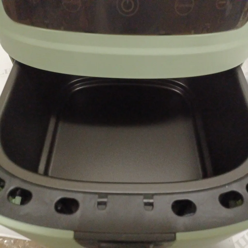 BOXED 8L 2400W ELECTRIC AIR FRYER S18 - PALE GREEN