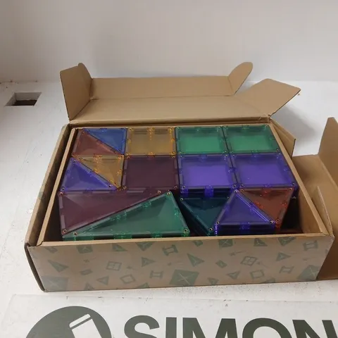CONNETIX BUILDING GAME WITH INSPIRATION BOOK
