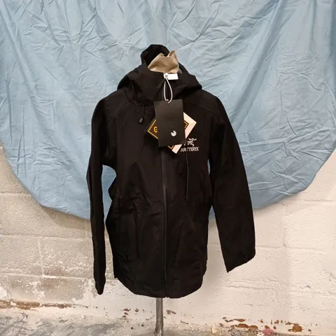 ARC'TERYX BLACK HOODED JACKET (MEN'S)