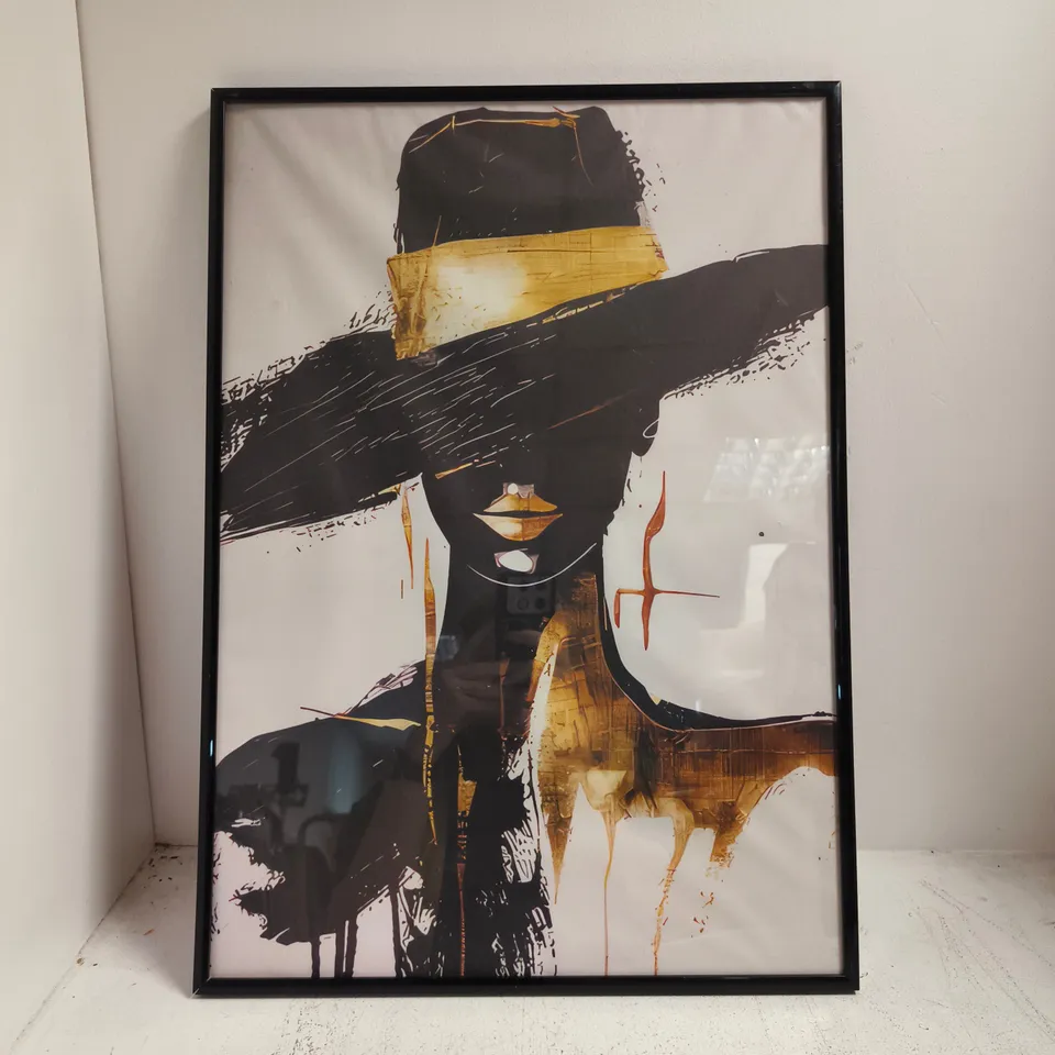 FRAMED ELEGANCE IN BLACK AND GOLD PRINT (42X60CM)