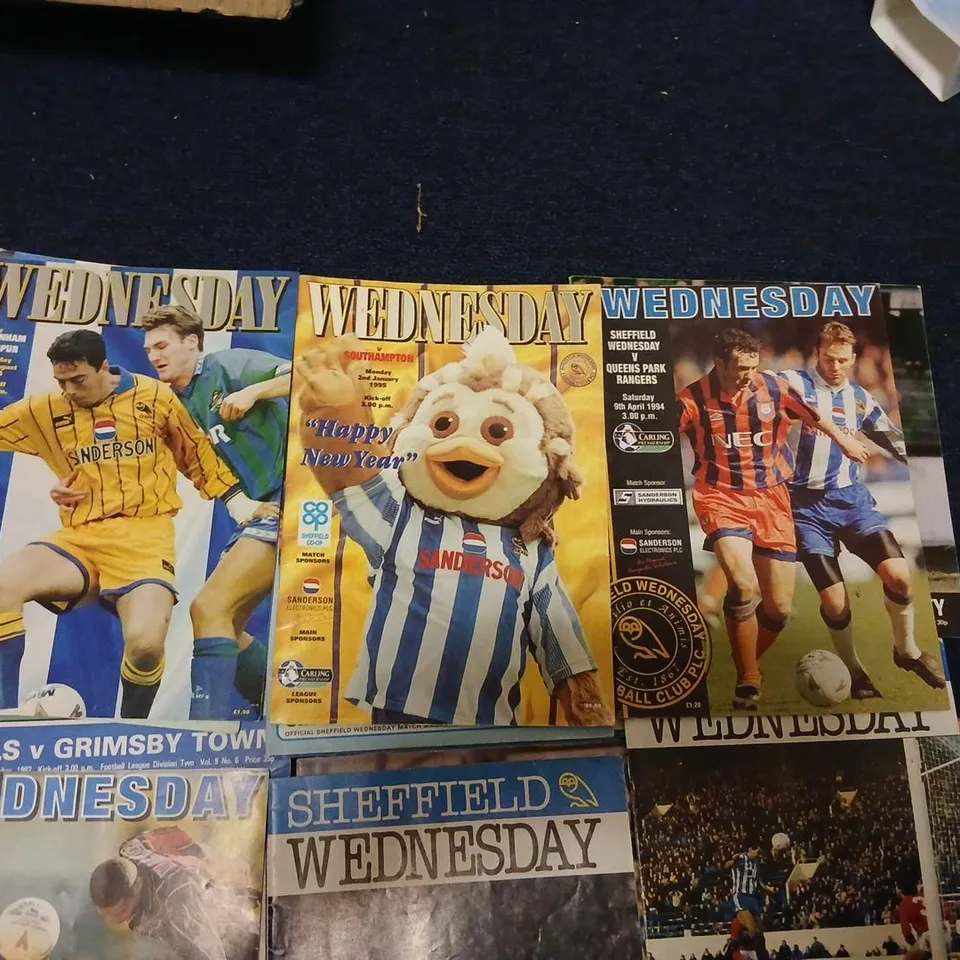 APPROXIMATELY 21 ASSORTED SHEFFIELD WEDNESDAY MATCH DAY PROGRAMMES FROM THE 1970'S-1990'S