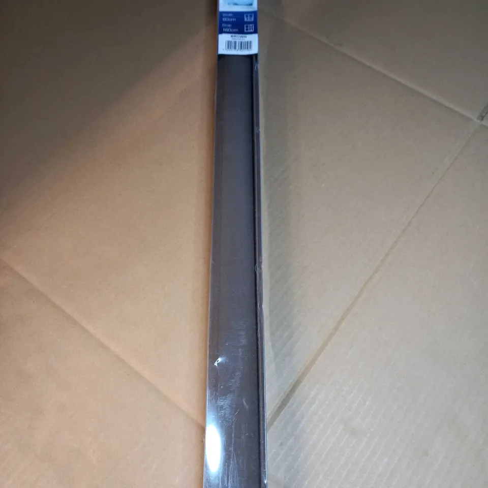 PACKAGED UNIVERSAL BROWN ROLLER BLIND - SIZE W60/DROP160CM