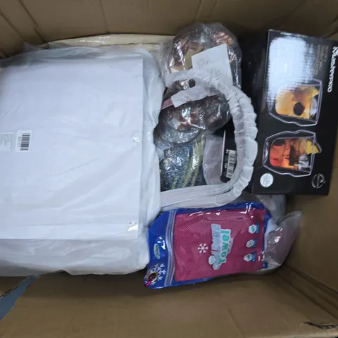 APPROXIMATELY 12 ASSORTED ITEMS TO INCLUDE SET OF 2 WHISKYS GLASS, HANDBAGS, BELLA BODIES CLOTHING, ETC - COLLECTION ONLY