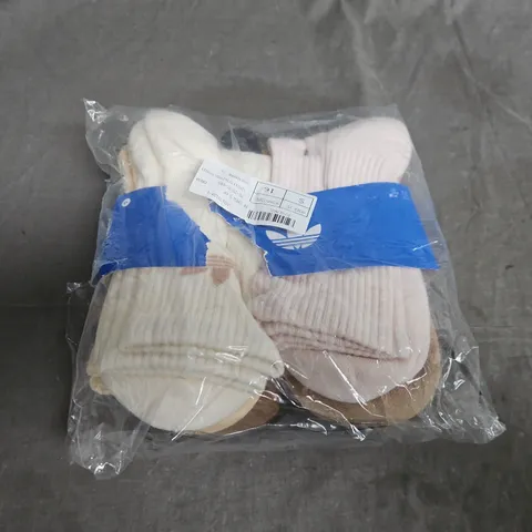 PACK OF 6 ADIDAS CREW SOCKS - SIZE M