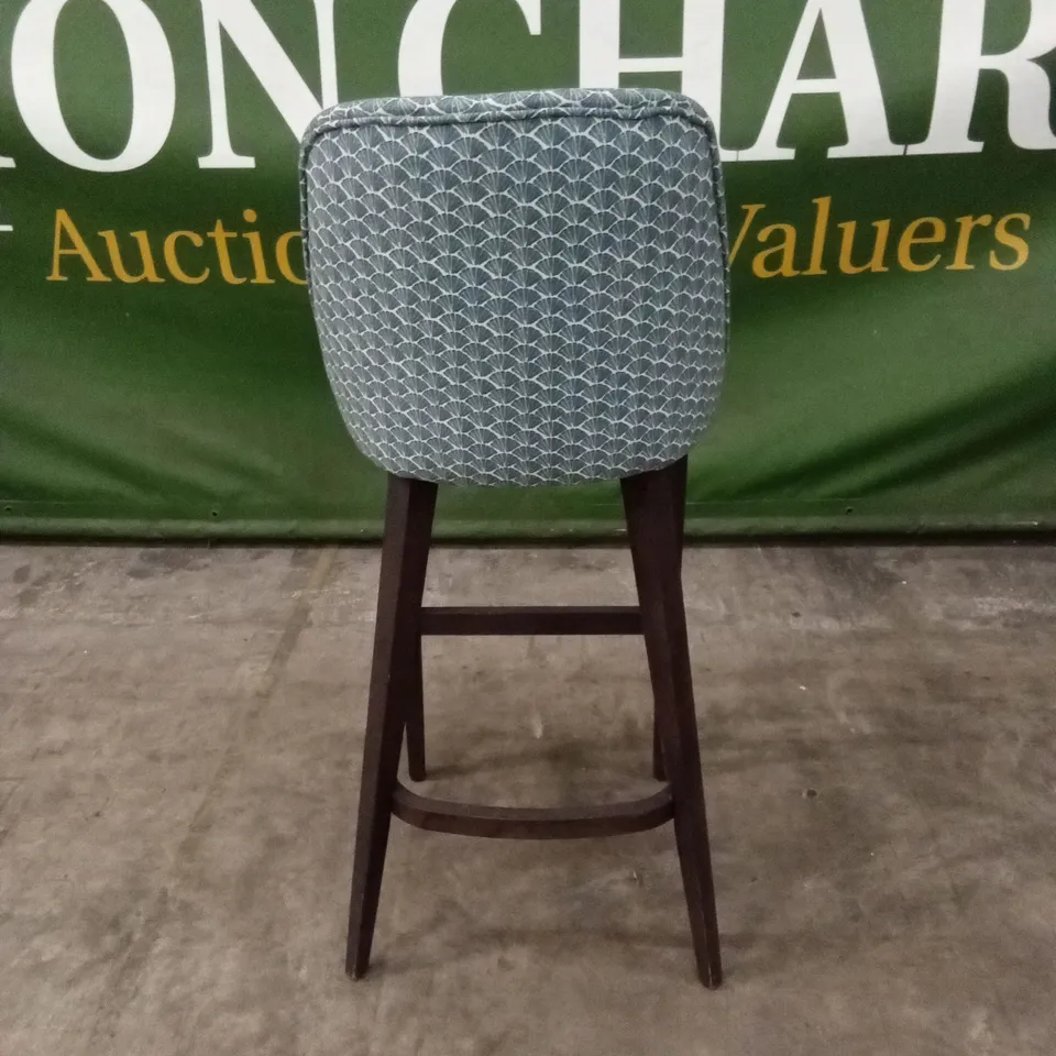 QUALITY DESIGNER BLUE FABRIC & LEATHER BAR STOOL