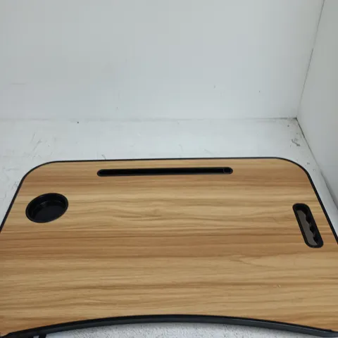MULTIMEDIA PORTABLE TABLE WITH CUP HOLDER
