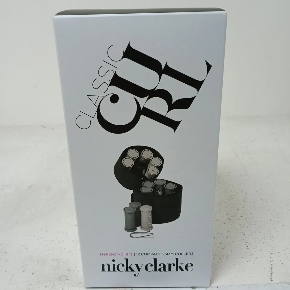NICKY CLARKE CLASSIC HEATED ROLLERS SET – 12 X 25MM WITH TRAVEL BAG