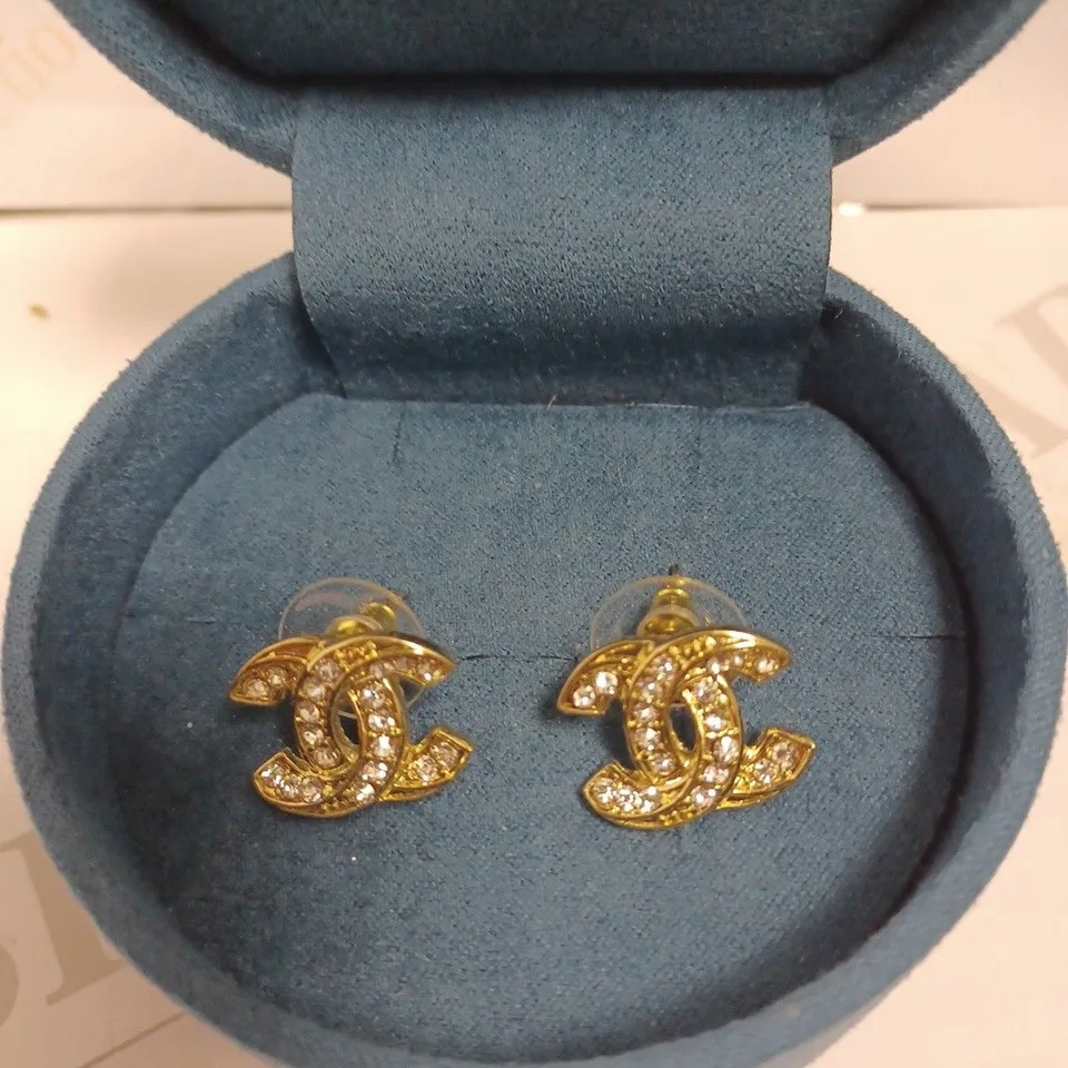 GOLD EFFECT CHANEL STUD EARRINGS