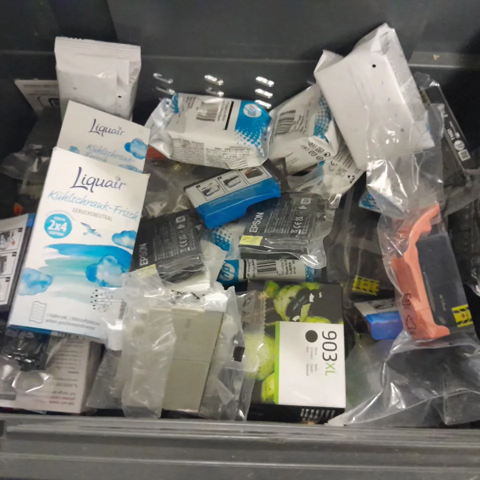 LOT OF ASSORTED PRINTER CARTRIDGES TO INCLUDE HP, CANON AND CARTRIDGE PEOPLE