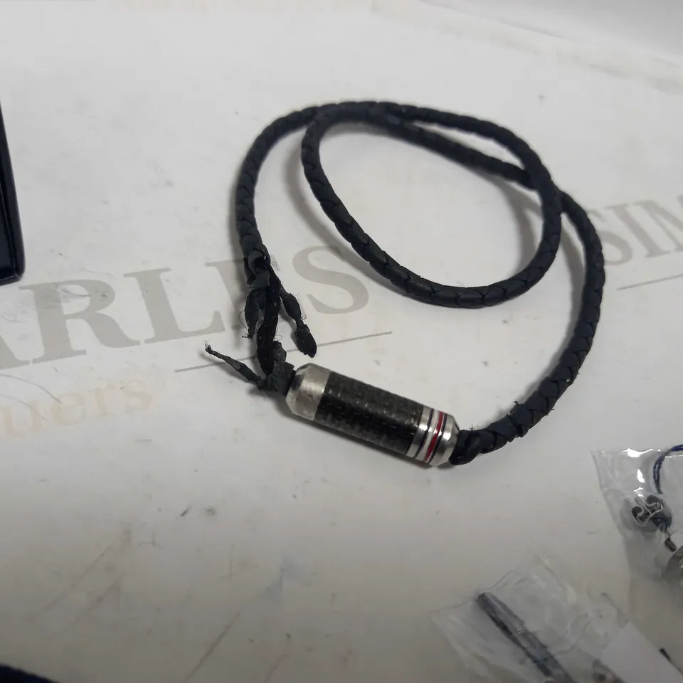 LOT OF 4 TOMMY HILFIGER JEWELLERY ITEMS RRP £176