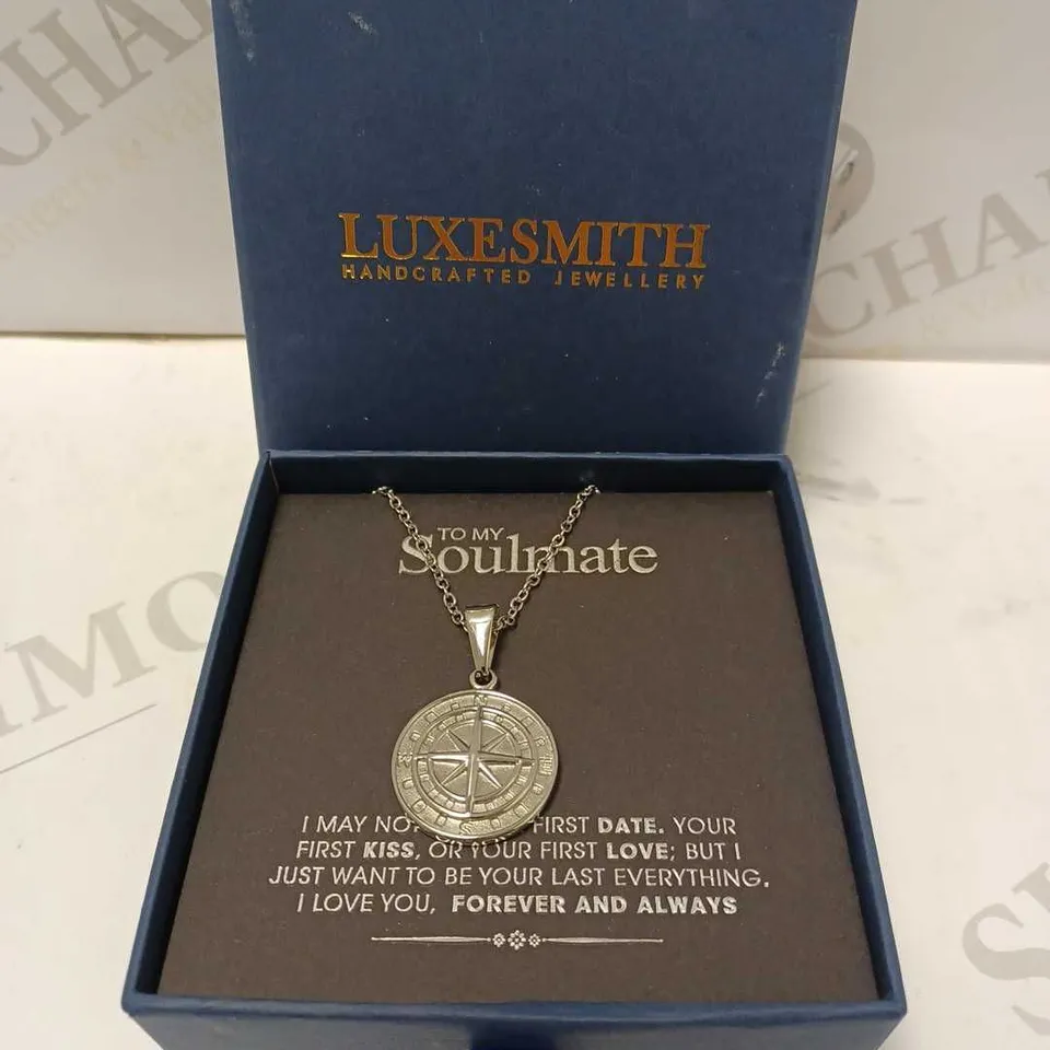 LUXESMITH "TO MY SOULMATE" COMPASS PENDANT 