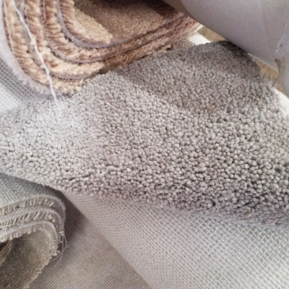 ROLL OF QUALITY 5M JOY BEAM CARPET - 5×2.13M