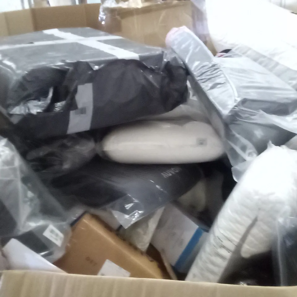 PALLET OF ASSORTED ITEMS INCLUDING MEMORY FOAM SEAT CUSHION, MEMORY FOAM NECK PILLOW, BOXING GLOVES, FOOT REST, MATTRESS TOPPER, LUXURY QUILTED PILLOW PROTER