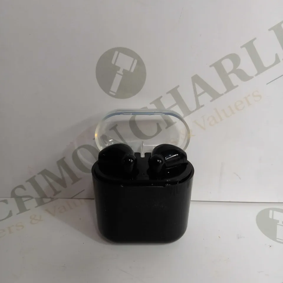 BLUETOOTH TRUE WIRELESS EARBUDS WITH CHARGING CASE