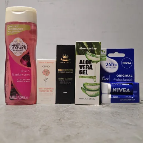 APPROXIMATELY 15 ASSORTED HEALTH & BEAUTY ITEMS TO INCLUDE -  NIVEA ORIGINAL LIP BALM , ALOE VERA GEL ETC