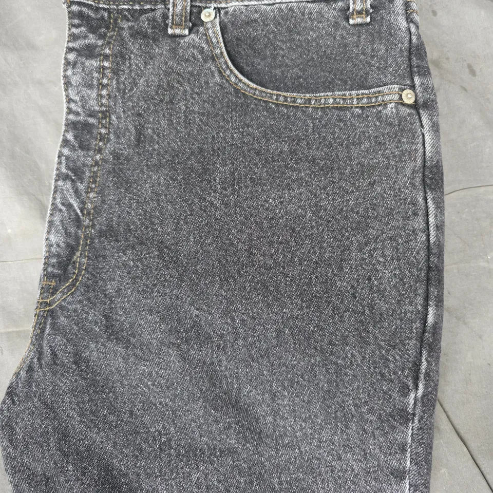 LEVI STRAUSS TIGHT FIT JEANS IN RUSTIC BLACK SIZE W36/L34