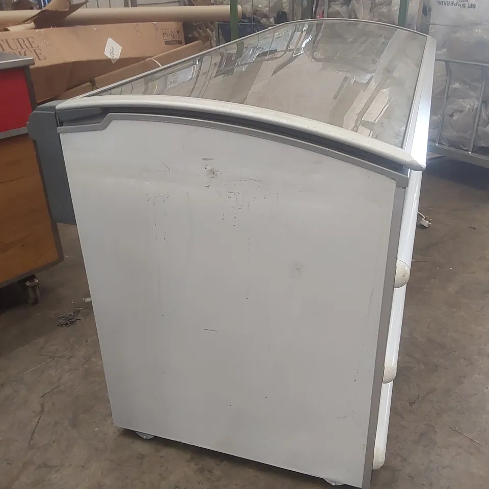 NOVUM 601L LUC COMMERCIAL CURVED GLASS LID FREEZER