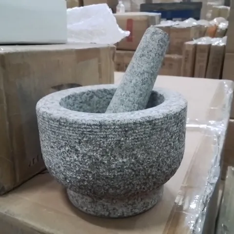 BOXED STONE MORTAR AND PESTLE SET